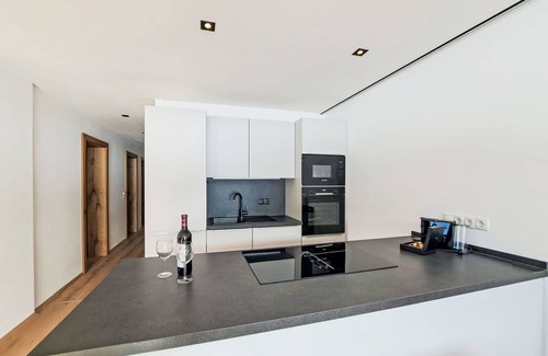 Wildschoenau Apartment | Lovely apartment for 12 people with WIFI, TV, balcony and parking