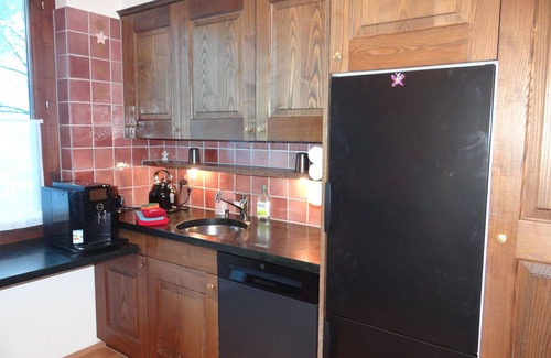 Engelberg Apartment | Lovely apartment for 4 guests with WIFI, pool, TV and balcony