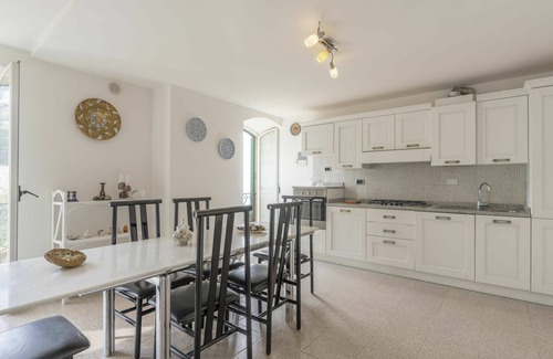 Latte Apartment | Lovely apartment for 4 people with WIFI, pool and TV