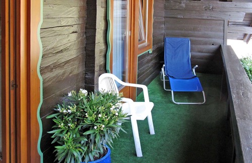 Finkenberg Apartment | Lovely apartment for 4 guests with WIFI, TV, balcony and parking