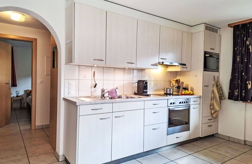 Kandersteg Apartment | Lovely apartment for 4 people with WIFI, TV, balcony, pets allowed and panoramic view