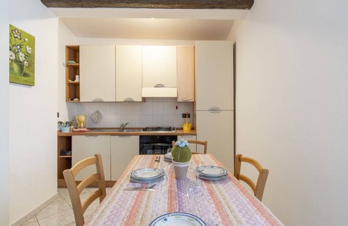 Gazzelli Apartment | Lovely apartment for 4 guests with WIFI, pool, balcony, pets allowed and panoramic view