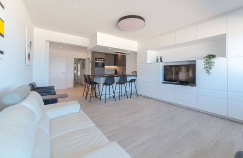 Mariakerke Apartment | Lovely apartment for 4 people with WIFI, TV and balcony