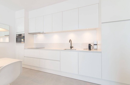 Ostend Apartment | Lovely apartment for 4 guests with WIFI, TV and balcony