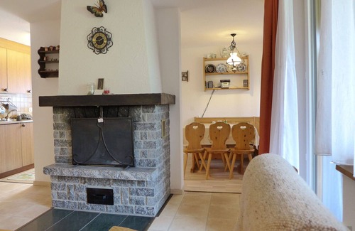 Buerchen Apartment | Lovely apartment for 4 people with WIFI, TV, balcony, pets allowed and panoramic view