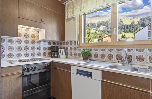 Parpan Apartment | Lovely apartment for 4 people with TV and balcony