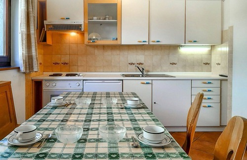 Alba Apartment | Lovely apartment for 4 guests with TV and pets allowed