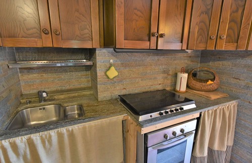 Fraccia Apartment | Lovely apartment for 4 people with WIFI, TV and pets allowed