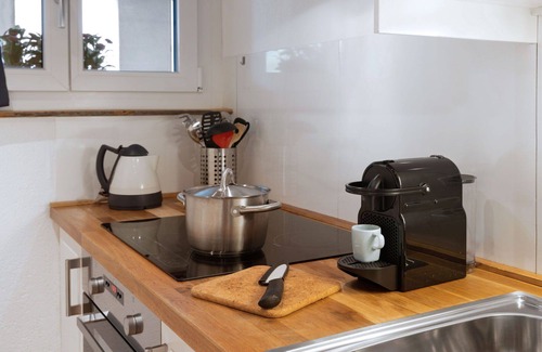 Davos-Dorf Apartment | Lovely apartment for 4 people with WIFI, pool, TV and balcony