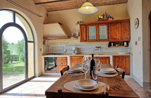 Tavarnelle Val di Pesa Apartment | Lovely apartment for 4 people with WIFI, A/C, pool and panoramic view, close to Greve In Chianti