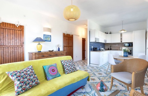 Eden Beach Apartment | Lovely apartment for 5 people with A/C, TV and patio