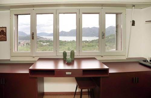 Luino Apartment | Lovely apartment for 6 guests with WIFI, TV and terrace