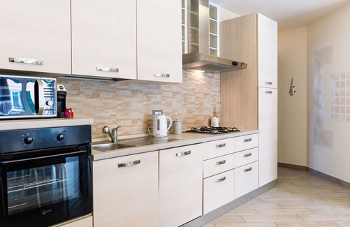 Ceriale Apartment | Lovely apartment for 6 people with A/C, WIFI and terrace