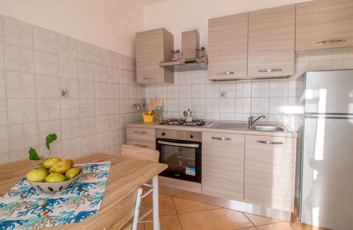Formia Apartment | Lovely apartment for 6 people with A/C, WIFI, TV, terrace, pets allowed and parking