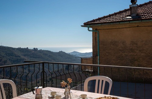 Vasia Apartment | Lovely apartment for 6 people with WIFI, terrace and pets allowed