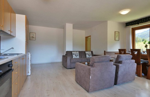 Moena Apartment | Lovely apartment for 7 guests with WIFI, TV, patio and pets allowed