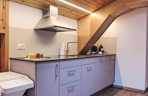 Brienz Apartment | Lovely apartment for 4 guests with WIFI, TV and balcony