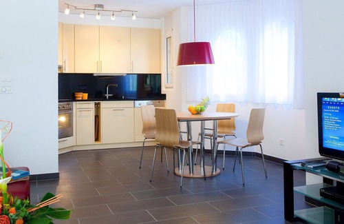 Leukerbad Apartment | Lovely apartment for 4 guests with WIFI, hot tub, TV and balcony