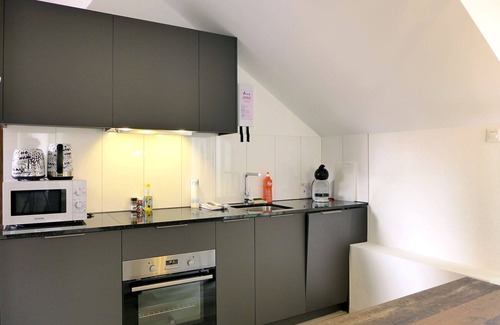 Central Interlaken Apartment | Lovely apartment for 2 guests with WIFI, TV and patio