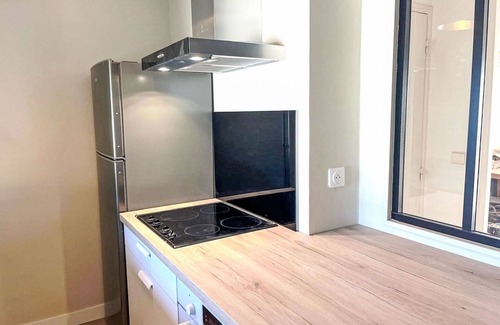 Kerroch Apartment | Lovely apartment for 4 people with WIFI, TV and balcony