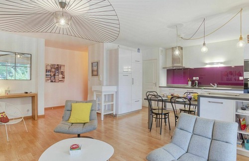 Quiberon Apartment | Lovely apartment for 4 people with WIFI, TV and balcony