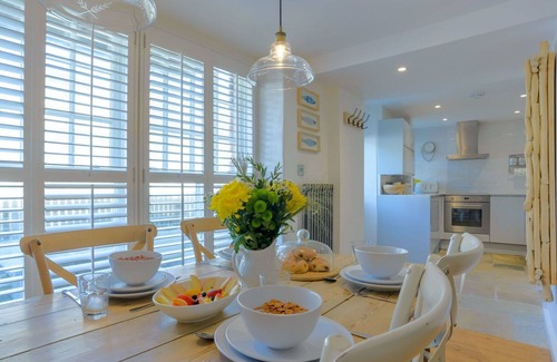 Trebarwith Apartment | Lovely apartment for 4 guests with WIFI, TV, patio and pets allowed