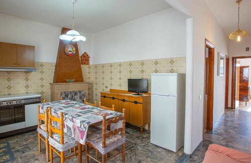 Peschici Apartment | Lovely apartment for 7 people with WIFI, TV, terrace and pets allowed