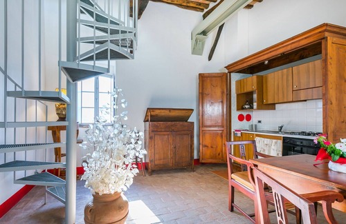 Stigliano Apartment | Lovely apartment for 4 people with WIFI, TV, patio, pets allowed, panoramic view and parking