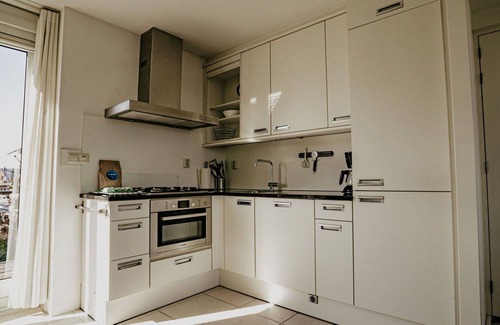 Uitgeest Apartment | Lovely apartment for 4 guests with WIFI, TV, terrace and pets allowed