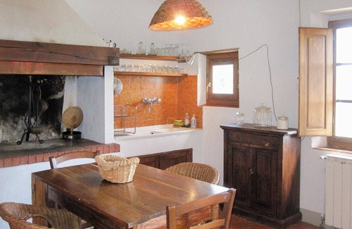 Pian di Sco House | Lovely apartment in villa for 4 guests with pool, WIFI, TV and terrace