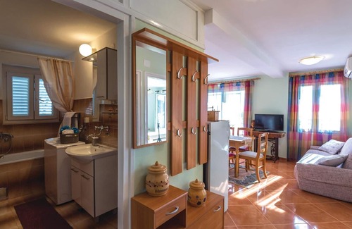 Ploce Apartment | Lovely apartment in Ploce with WiFi
