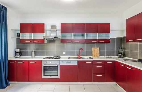 Prizba Apartment | Lovely apartment in Prizba with WiFi