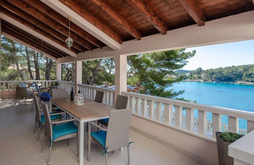 Prizba Apartment | Lovely apartment in Prizba with WiFi