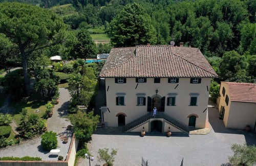 Crespina Villa | Lovely apartment in villa for 18 people with private pool, WIFI, TV, terrace and pets allowed