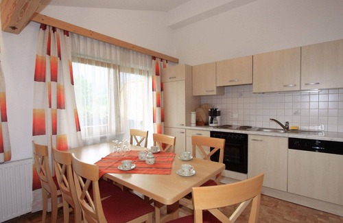 Kapfing Villa | Lovely apartment in villa for 7 people with WIFI, TV, terrace, pets allowed and panoramic view
