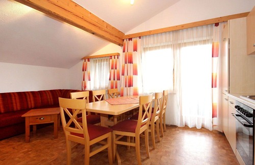 Kapfing Villa | Lovely apartment in villa for 7 people with WIFI, TV, terrace, pets allowed and panoramic view
