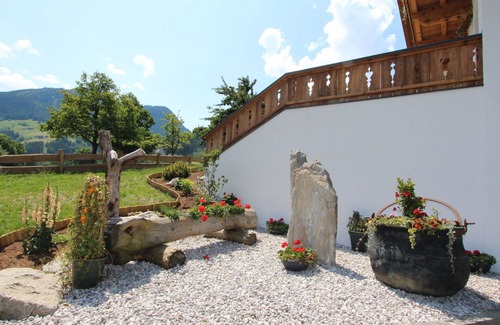 Kapfing Villa | Lovely apartment in villa for 7 people with WIFI, TV, terrace, pets allowed and panoramic view
