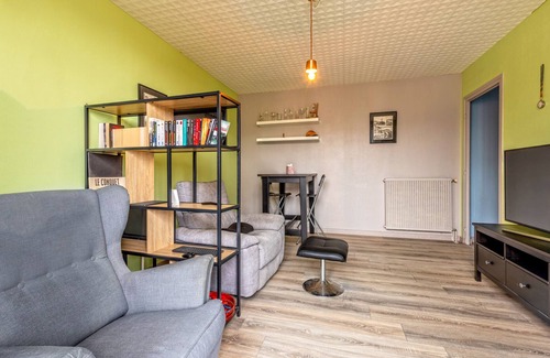 Rive Droite Apartment | Lovely Apartment with Garage near the Sea