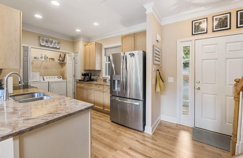 Big Canoe House | Lovely Big Canoe Cottage Ideal Location with Breathtaking View