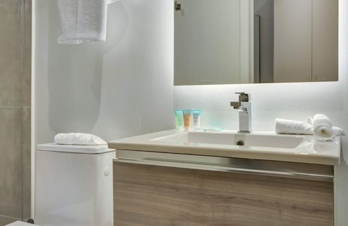 The Roads Apartment | Lovely Brickell Getaway Studio Good for Couple