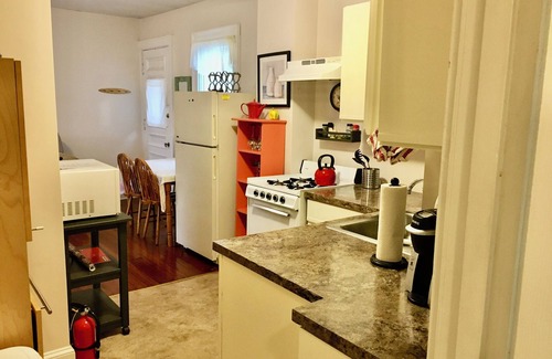 Norwood Apartment | Lovely, bright 1st fl, 1bd, fully furnished and accessorized small apartment
