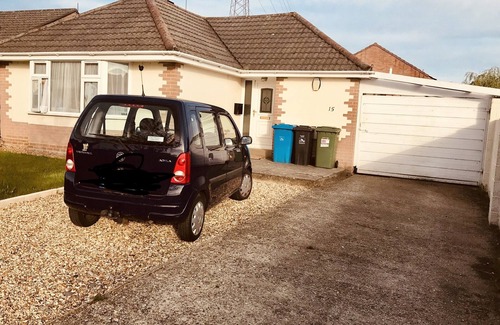 Poole House | Lovely bungalow 15 min by seaside
