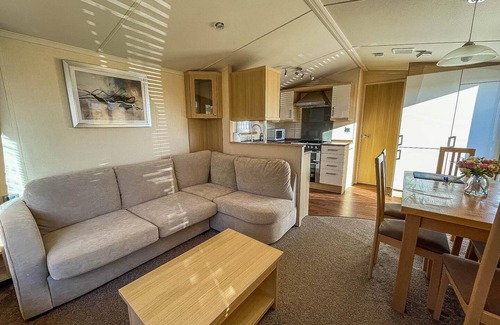 Lowestoft House | Lovely caravan with spacious decking at North Denes in Suffolk, ref 40134ND