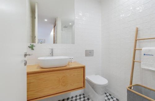 Centro / Baixa Apartment | Lovely & Centre Flat with Terrace by HostWise