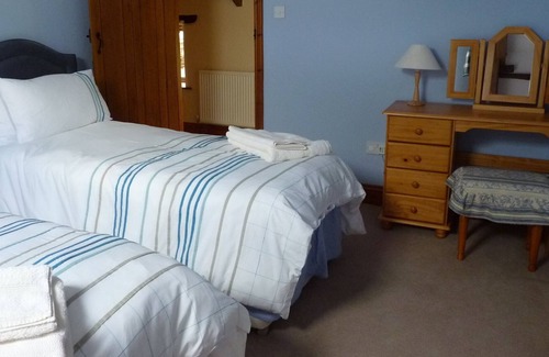Brayford Other | Lovely converted barn with plenty of space for relaxing