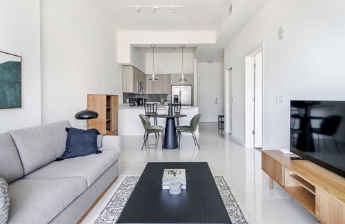 Coral Way Apartment | Lovely Coral Gables 1BR w/W/D & Pool, nr Miracle Mile, by Blueground
