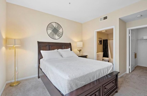 Orange Apartment | Lovely & coxy 2BR/2BA! 5MIN to Disney!