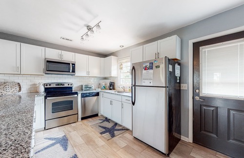 Edisto Island House | Lovely, Dog-Friendly House Close to Beach w/Free WiFi, Central AC, Private Pool