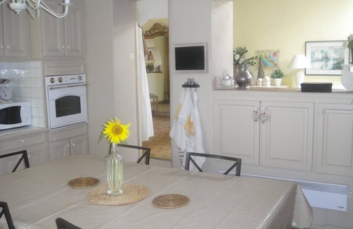 Lambesc House | Lovely family house in the Provence countryside, swimming pool and large garden
