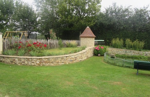 Saint-Germain-des-Grois House | Lovely Perche house with tastefully furnished interior. Cosy bedrooms.